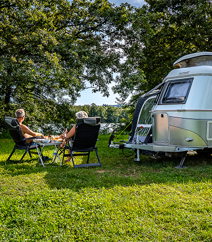 Vermietung von Wohnmobilstellplätzen in der Haute-Saône auf dem Campingplatz Les Ballastières