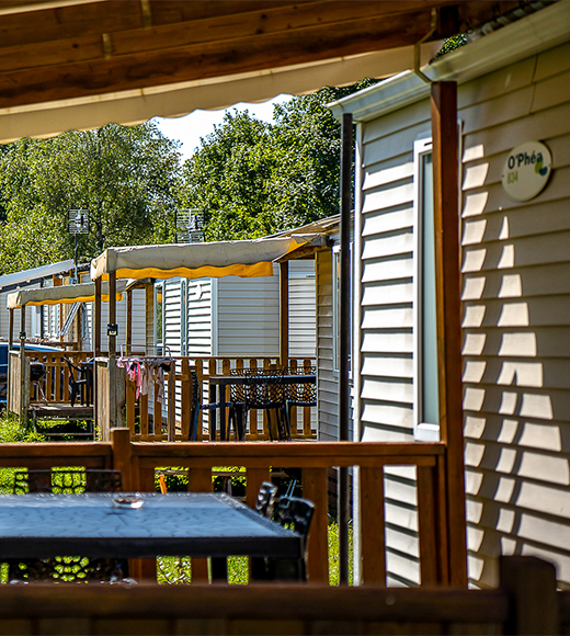 Ungewöhnliches Zelt zur Miete auf dem Campingplatz Les Ballastières in den Südvogesen