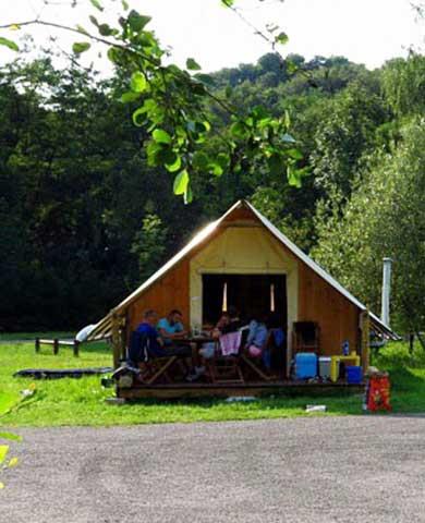 Tentes trappeur, location hébergement insolite dans les Vosges du Sud