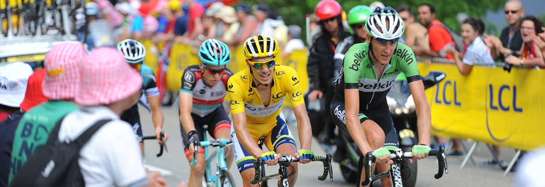 Aankomst van een etappe van de Tour de France wielrenner, in de Zuidelijke Vogezen