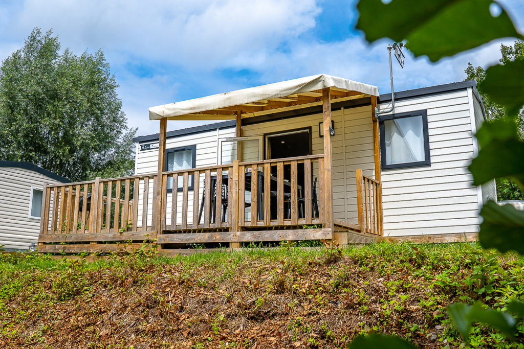 Comfort 2-slaapkamer stacaravan au Bord de l’Eau